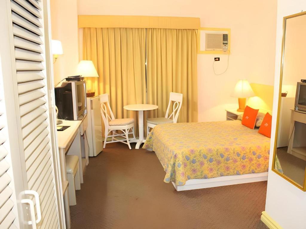 Hotel Galleria Davao Экстерьер фото