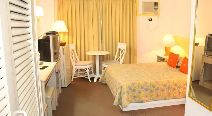 Hotel Galleria Davao Экстерьер фото