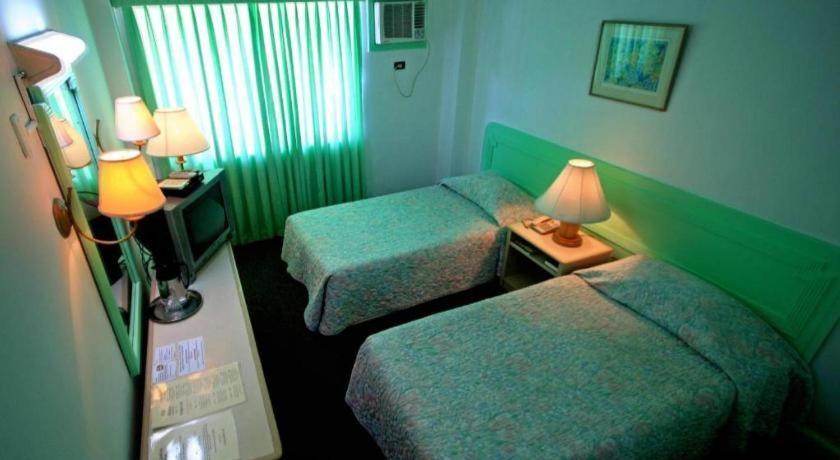 Hotel Galleria Davao Экстерьер фото