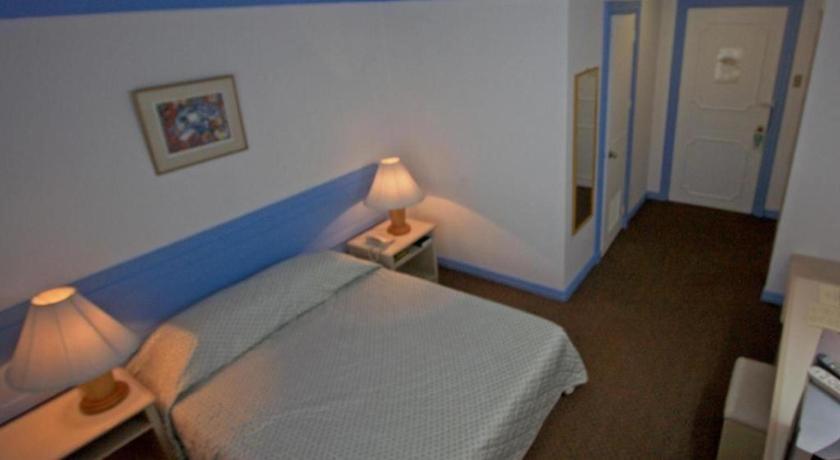 Hotel Galleria Davao Экстерьер фото